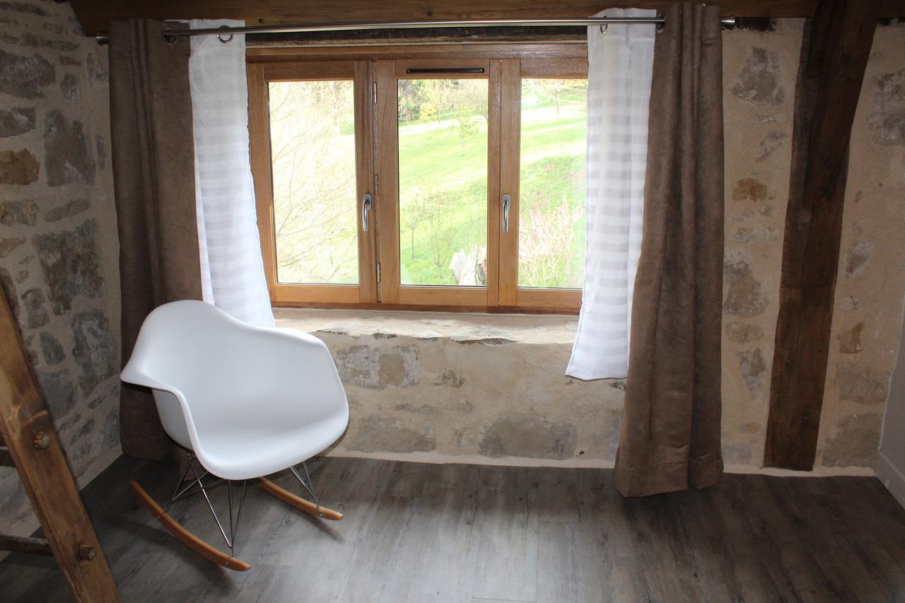 A La Croisee Des Vallees Bed & Breakfast Figeac Eksteriør bilde