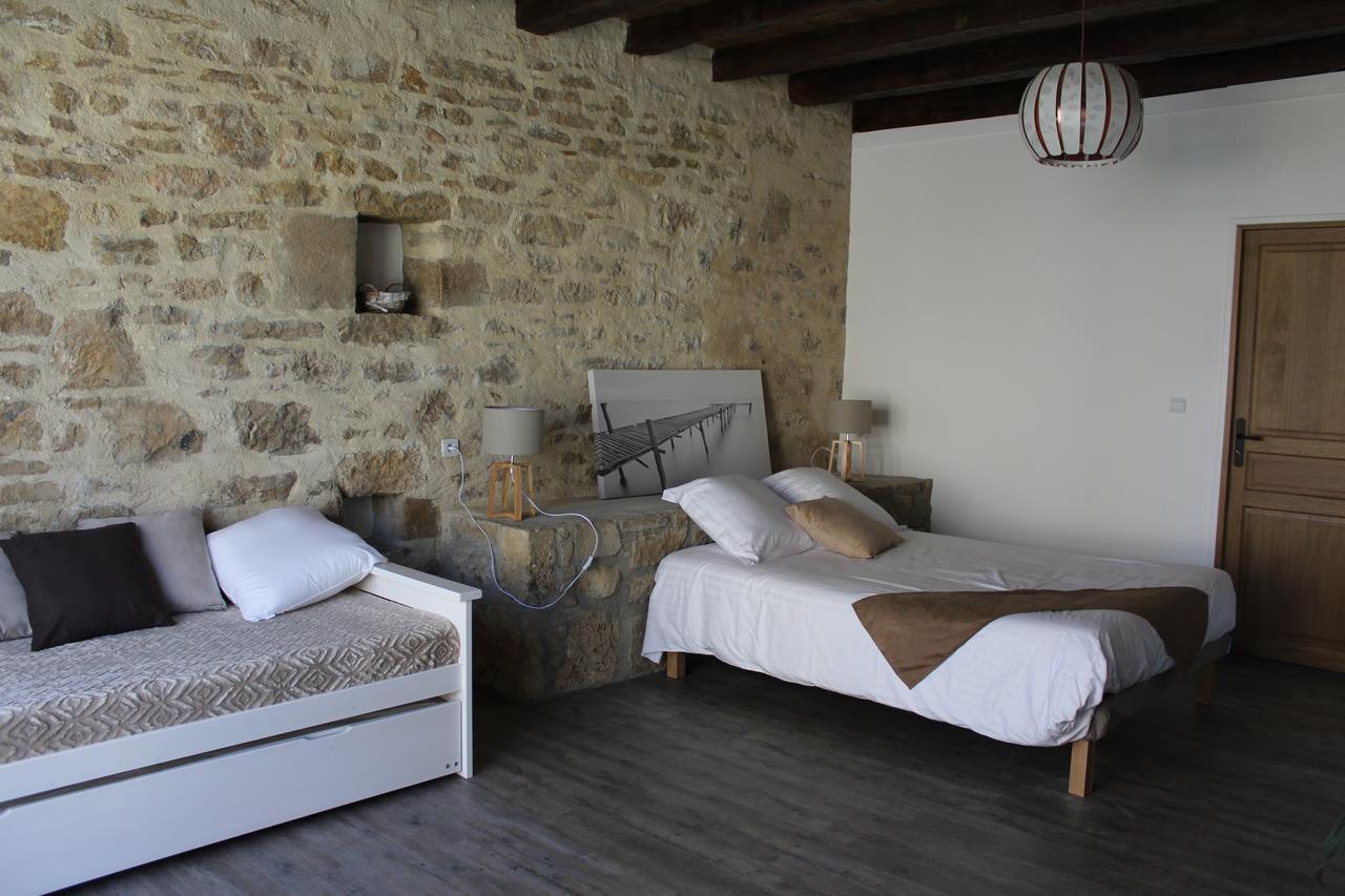 A La Croisee Des Vallees Bed & Breakfast Figeac Eksteriør bilde